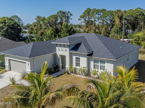 951 Sareta St SE, Palm Bay, FL 32909