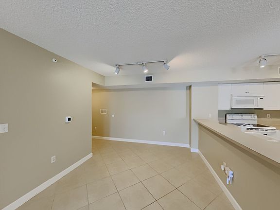4th image of 266 Village Blvd APT 6105