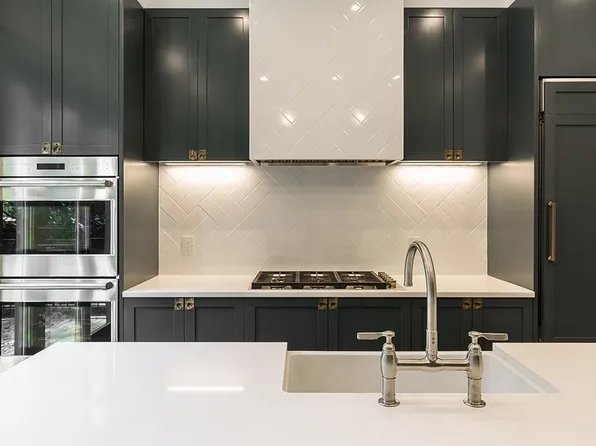 206 8th Street image 6 of 35