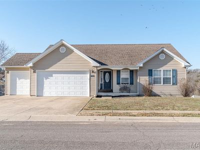 805 Douglas St, New Haven, MO, 63068