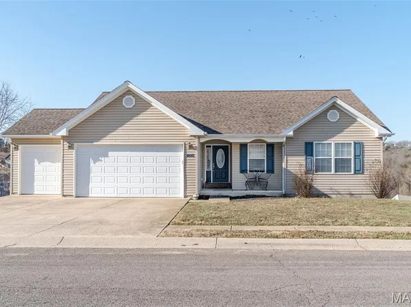 805 Douglas St, New Haven, MO 63068