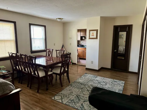 34 Lock St Unit R-12, Nashua, NH 03064