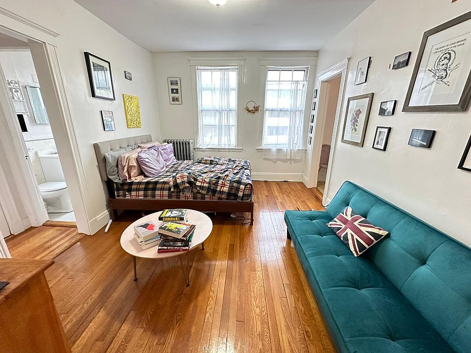 1st image of 32 Sidlaw Rd #31