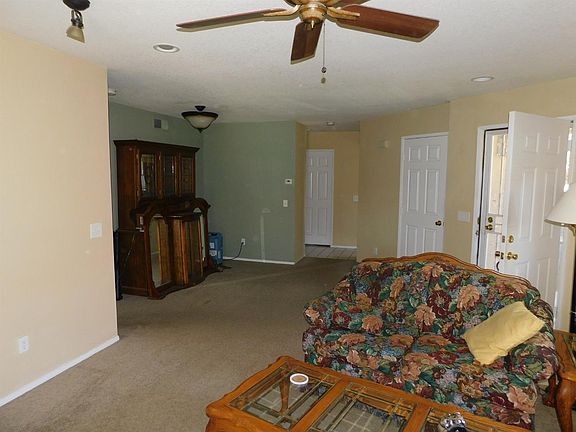 3rd image of 11627 Park Ln