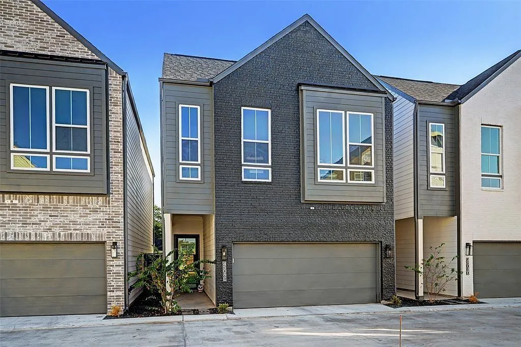 3 bed, 2.5 bath, 1640 sqft, $2,495 — Photo 3