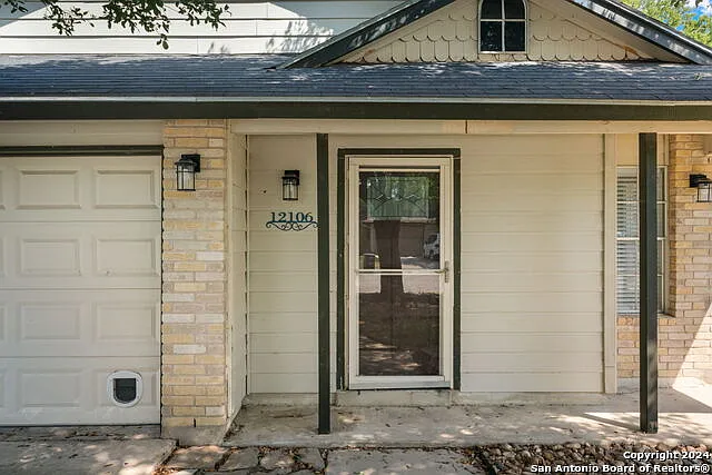 12106 Ridge Ct — Photo 3