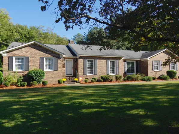 16 Cedar Dr, Lugoff, SC 29078