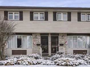 962 Dynes Rd, Ottawa, ON K2C 0G8