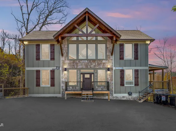 711 Short Ridge Ct, Gatlinburg, TN 37738