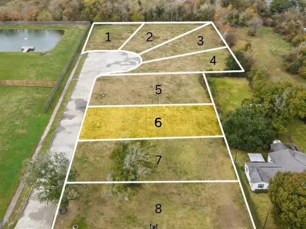 1130 Guidry Ln, Pt Neches, TX 77651