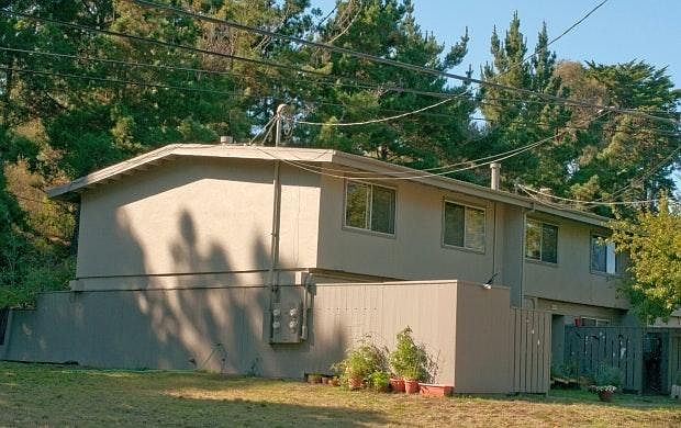 1st image of 856 Macarthur Ave #D