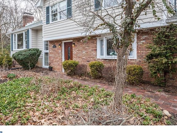 4th image of 5 Piedmont Dr