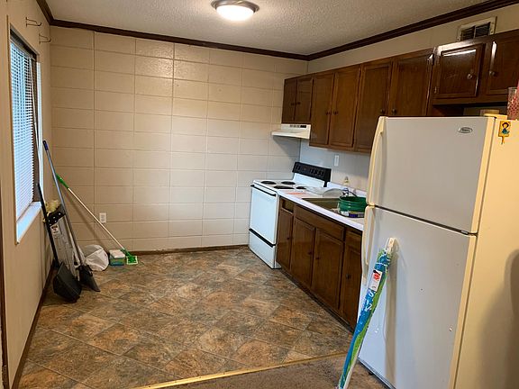 3rd image of 312 Monahan Dr APT 9