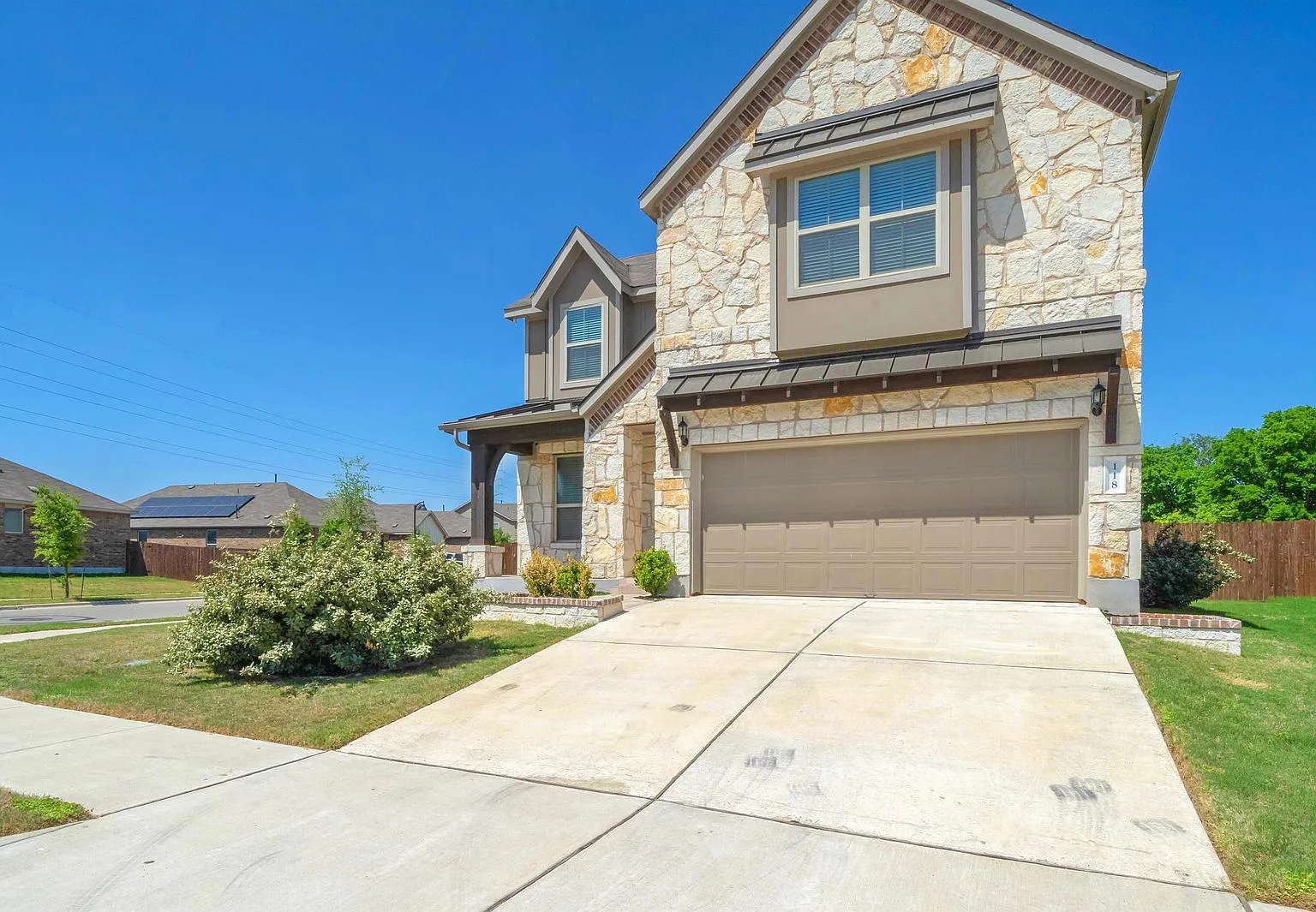 5 bed, 3.0 bath, 2752 sqft, $2,595 — Photo 3