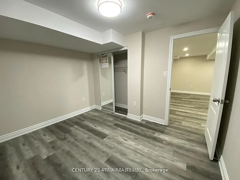 309 Alexander Cres NE — Photo 7