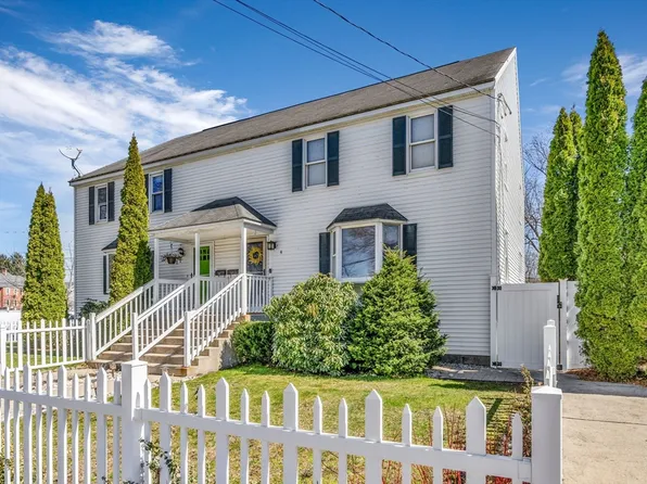 4 Mason St, Hudson, MA 01749