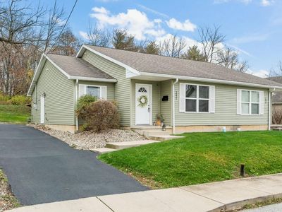 753 Cyrus St #A, Valparaiso, IN, 46383
