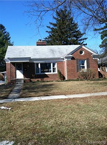 1st image of 624 Wellesley Ave