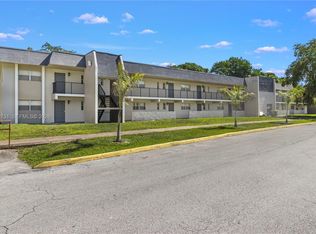 Versailles Gardens, Tamarac, FL 33321