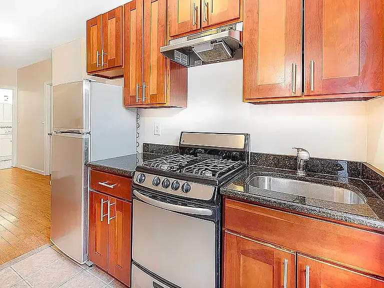 133 Avenue C #3B — Photo 5