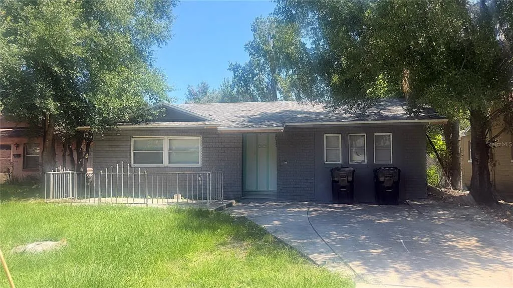 3 bed, 2.0 bath, 1820 sqft, $1,990 — Photo 4