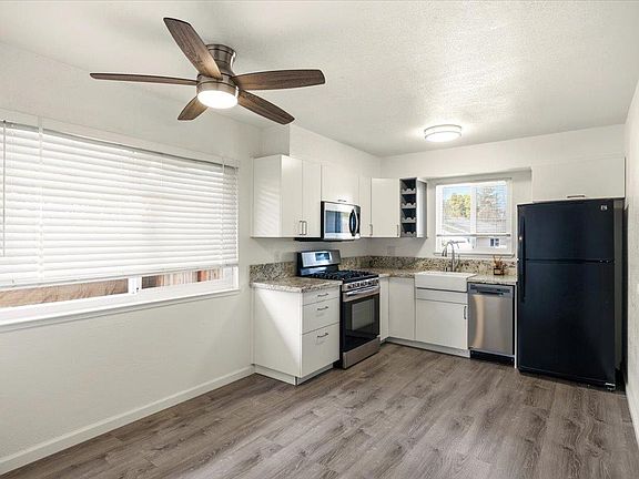 3rd image of 6010-6008 Rye Way