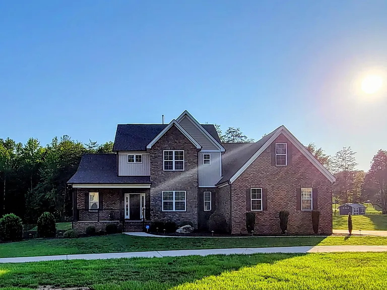 220 Sweet Bay Ln — Photo 1