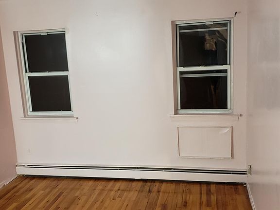 2nd image of 7217 Royce Pl #2