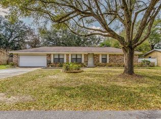 5695 Pine Ridge Dr, Milton, FL 32570