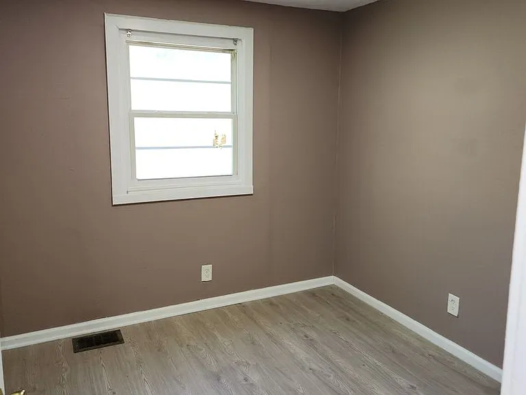 254 Lexington Ave — Photo 10