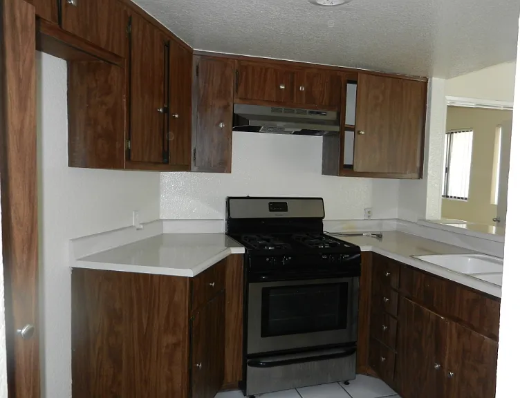 4453 Woodman Ave — Photo 6