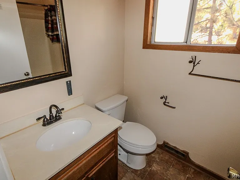 774 Summit Blvd #A — Photo 29