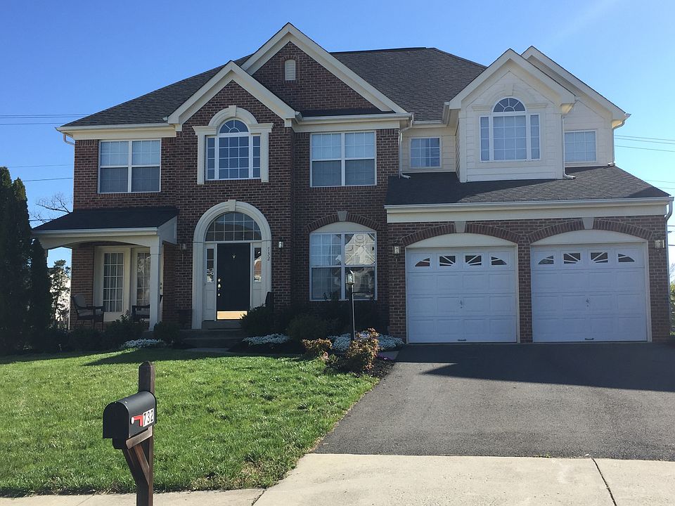 1st image of 732 Tonquin Pl NE