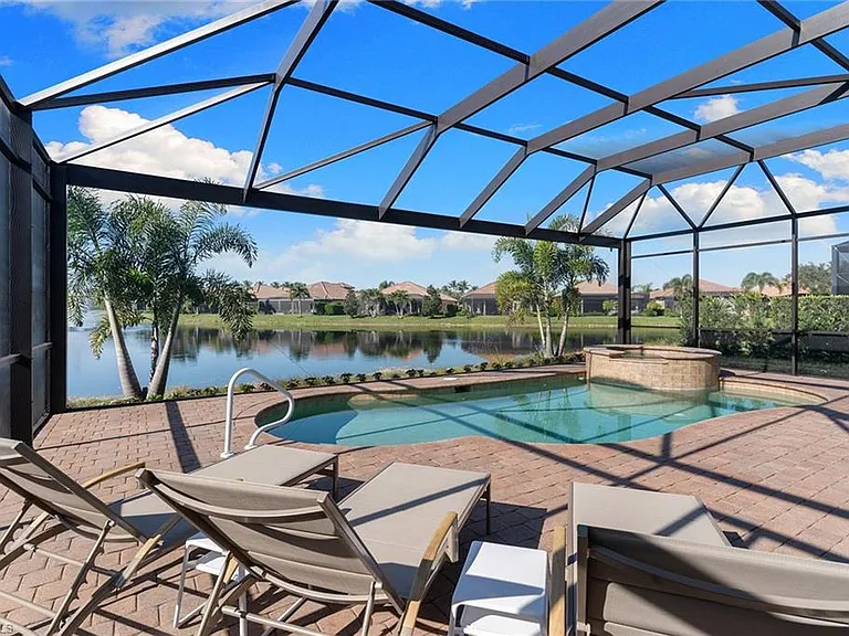 6597 Caldecott Dr — Photo 26