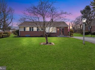 1538 Lambeth Rd, Lancaster, PA 17601