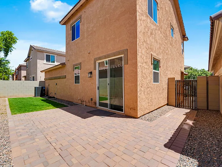 4036 E Carla Vista Dr — Photo 37