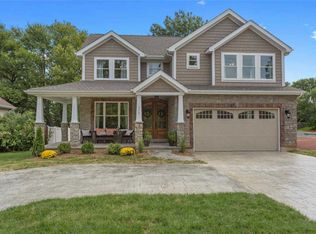 858 N Woodlawn Ave, Saint Louis, MO