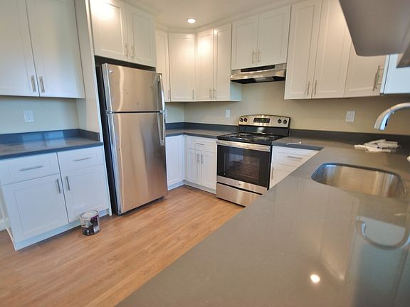 2nd image of 1133 Village Dr APT 6