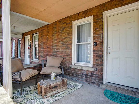 3rd image of 199 E 6th Ave