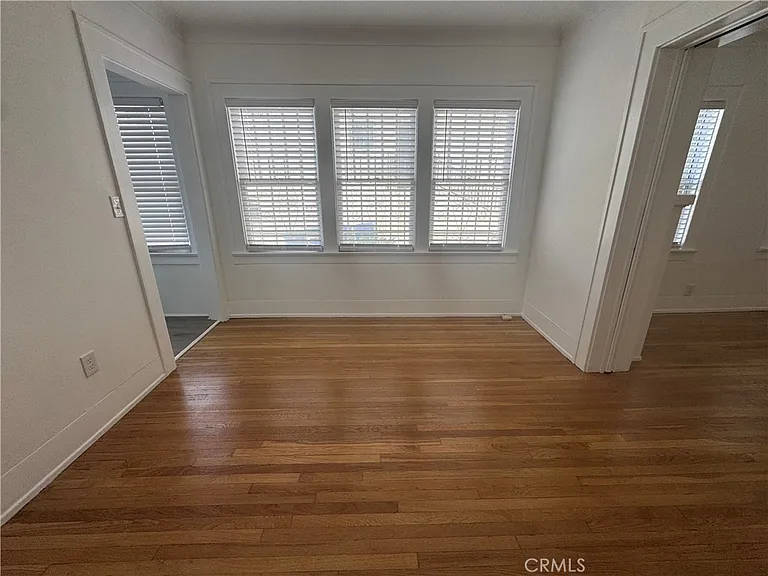 5160 1/2 Franklin Ave — Photo 7