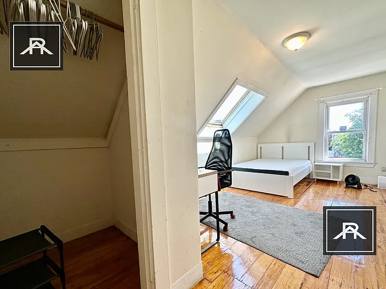 24 Highgate St #22 — Photo 12