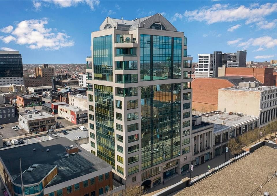 1st image of 610 Main St #704