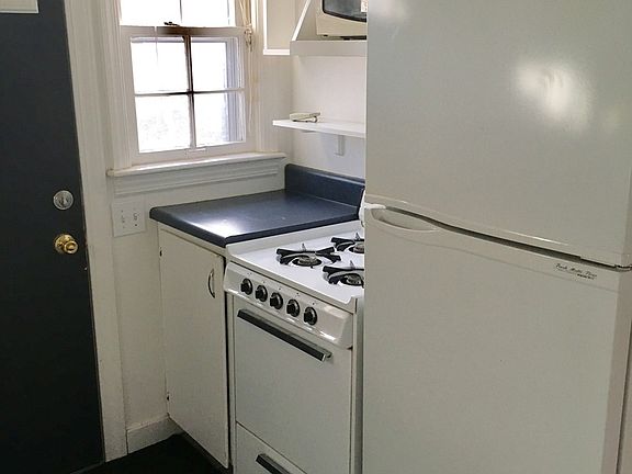 4th image of 310-312 Henry Ave SE