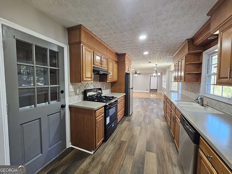 683 Ginger Cake Rd — Photo 31