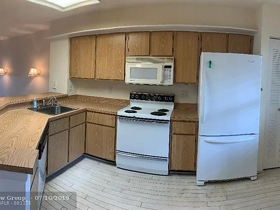 3rd image of 2217 Cypress Island Dr APT 205