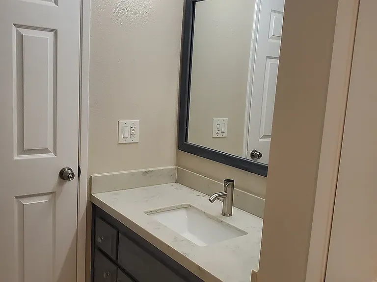1250 Hillandale Ave — Photo 10