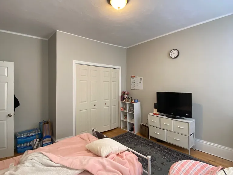 10 Glenville Ave #3 — Photo 6