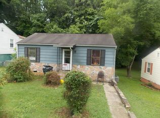1030 Groner Dr, Knoxville, TN 37915