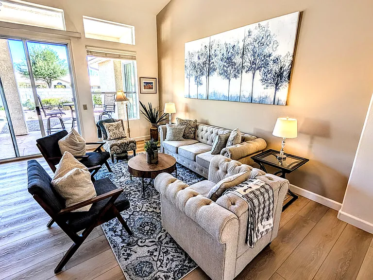 38325 S Mountain Site Dr — Photo 1