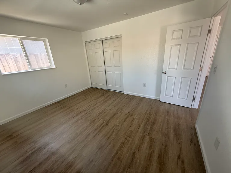 329 Tennyson Rd #327 — Photo 8